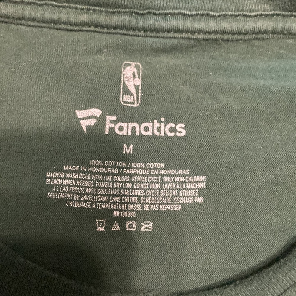 Milwaukee Bucks  NBA Fanatics T Shirt. Size M - Picture 6 of 6